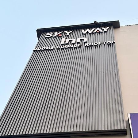 Hotel Sky Way Inn Hisar Экстерьер фото
