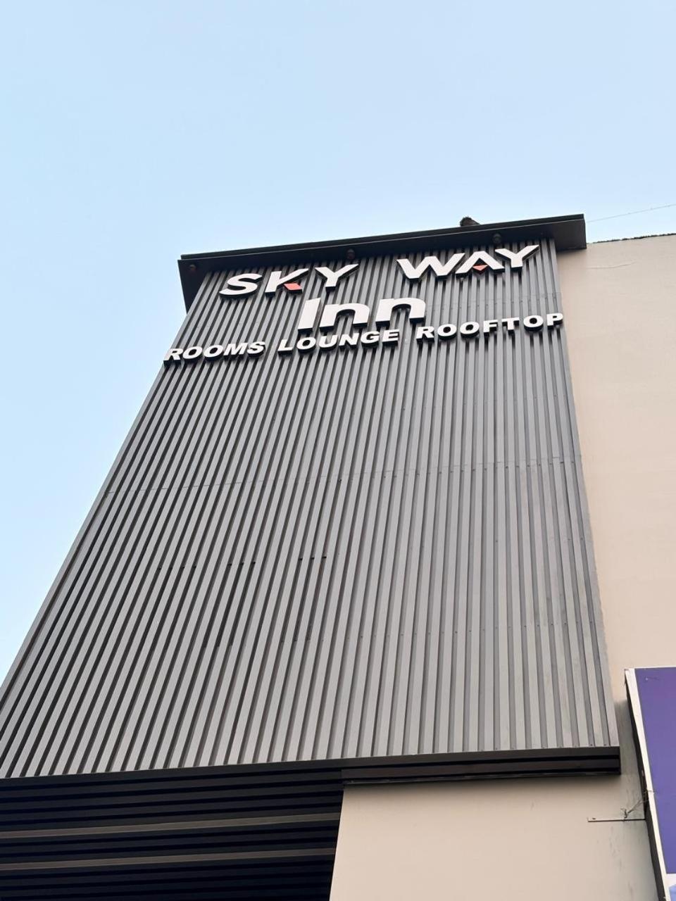 Hotel Sky Way Inn Hisar Экстерьер фото